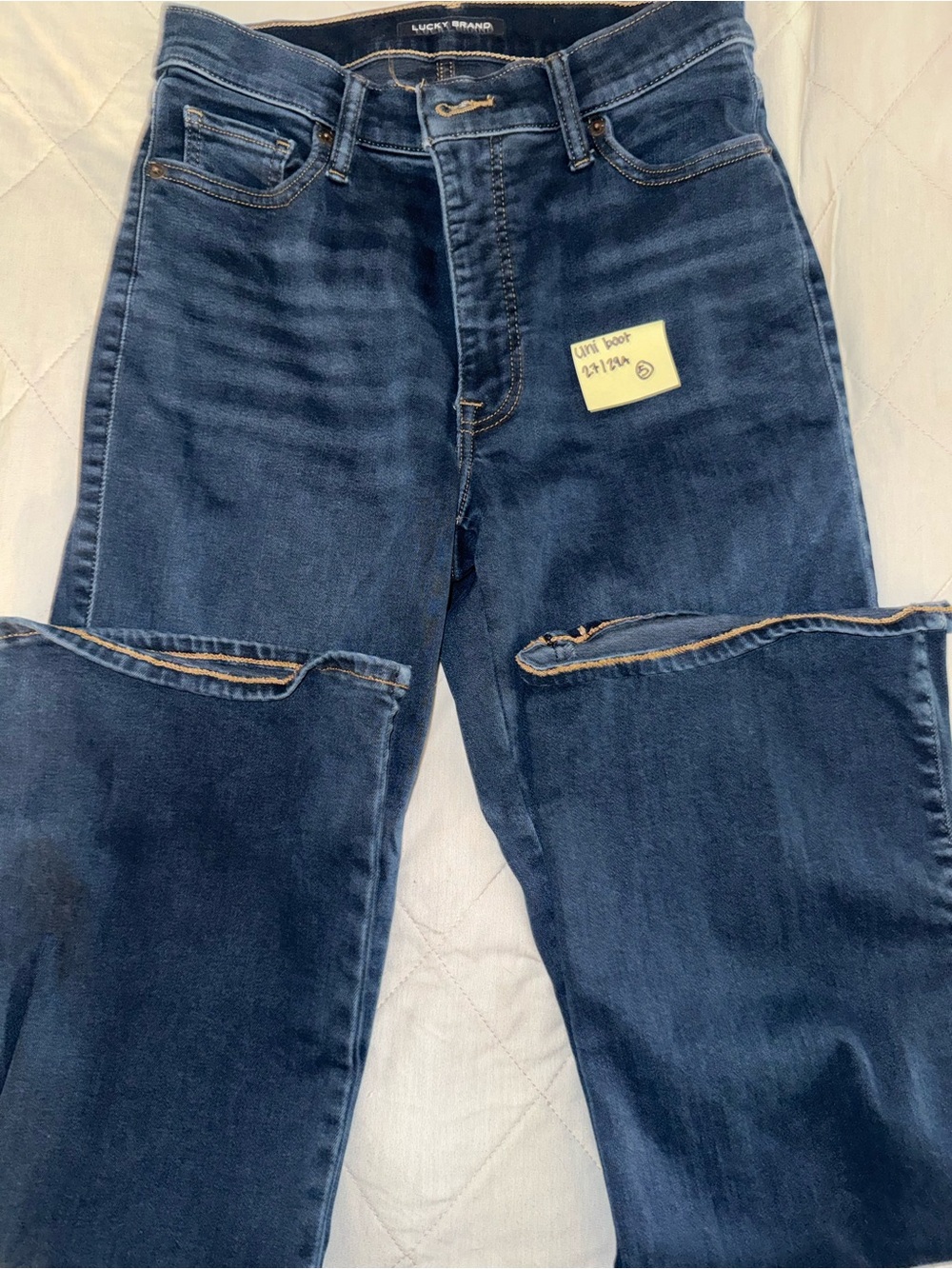 Lucky Brand Men’s Medium Blue Straight Jeans with Knee Slits